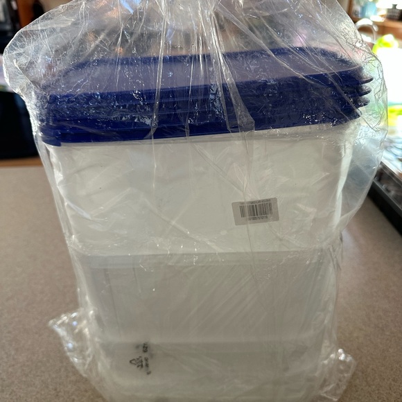 Modular Mates Rectangular 4-pc Set with Blue Seals - Picture 2 of 2